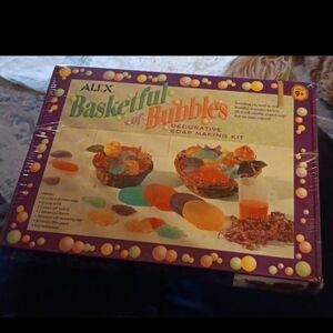 Alex basketful of bubbles soap making kit sealed